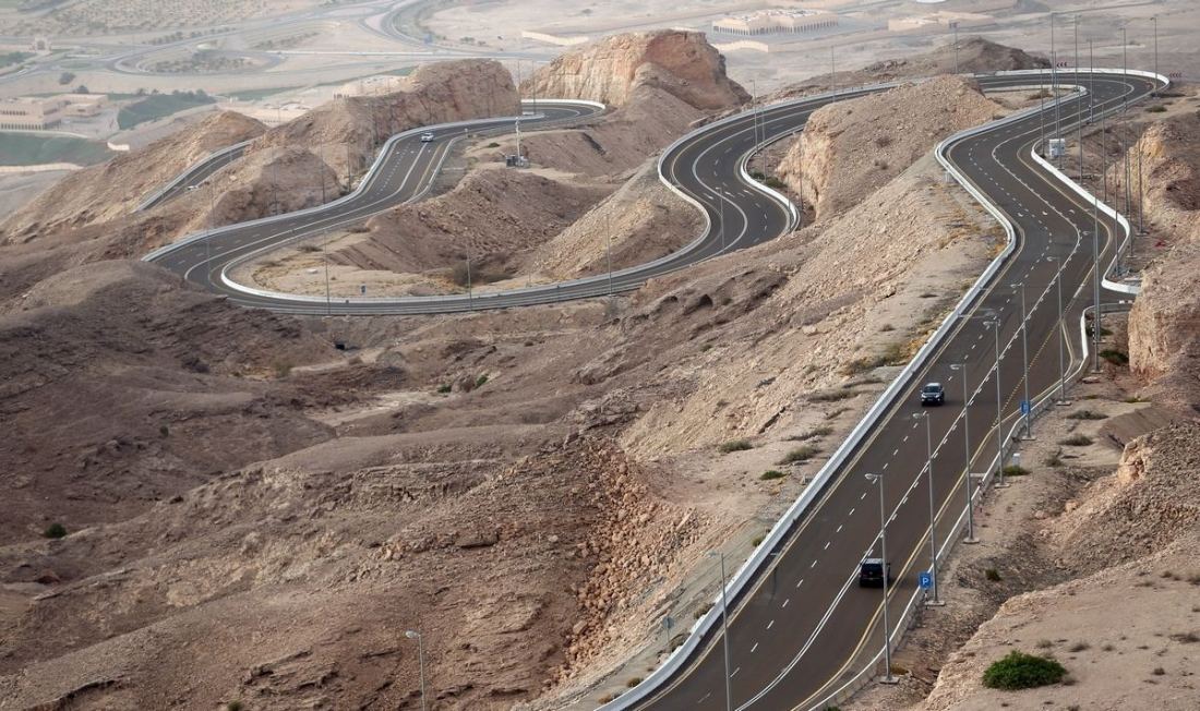 211449566_Jebel-Hafeetroad.jpg.6902fed857cfba248b45c17f2c4168b7